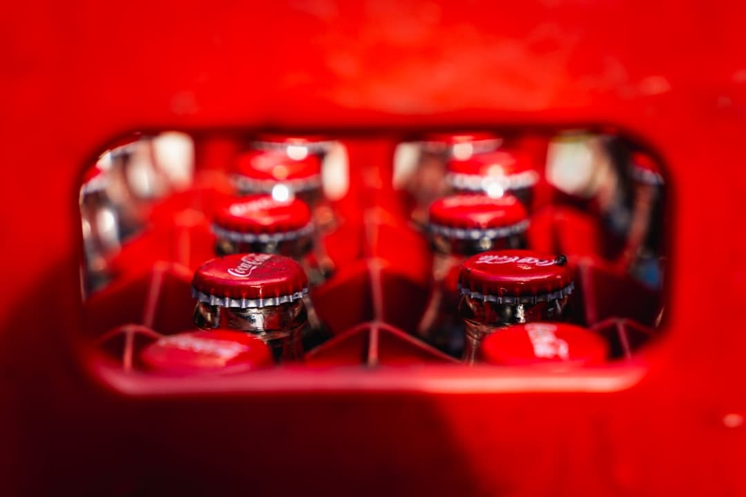 Manualidades con Tapones de Botella para Niños: Proyectos por Edades que Funcionan de Verdad