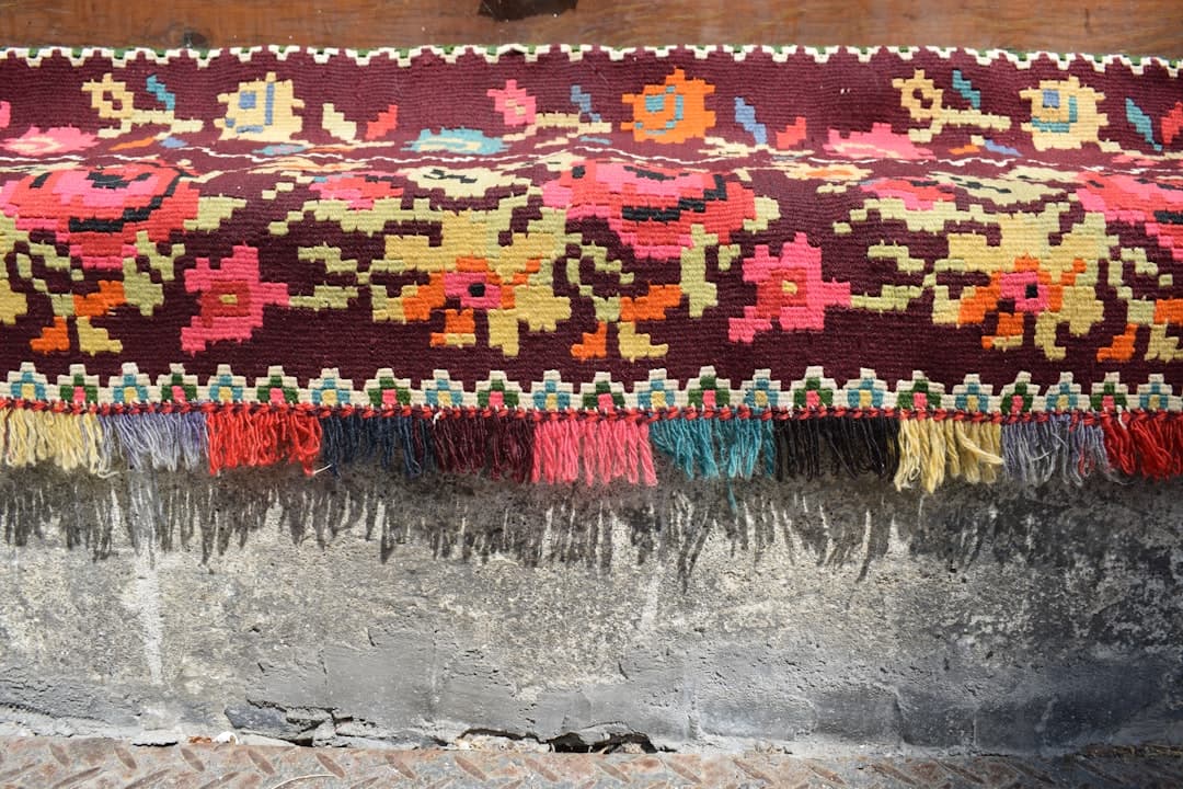 Cómo montar un negocio de alfombras personalizadas: guía completa 2026
